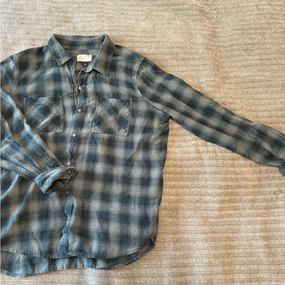 Universal Thread Men's Gray Plaid Button Down Shi… - image 3